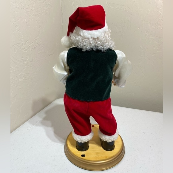 Musical Dancing Hip Swinging Santa Christmas North Pole Prod Gemmy. - Picture 5 of 10